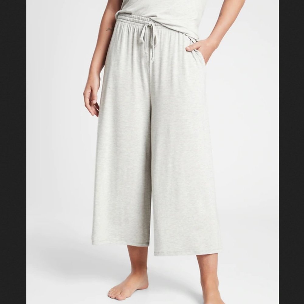 ATHLETA LIGHT GREY HEATHER NIGHTTIME BLISS SLEEP WIDE LEG CROP PJ PANT